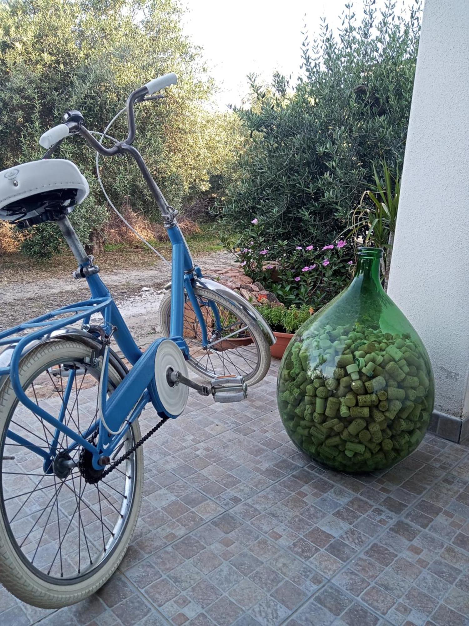 B&B S'Incantu SantʼAnna Arresi Екстериор снимка